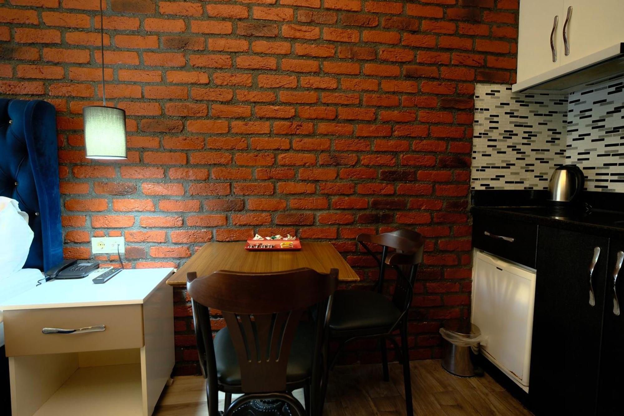 Taksim Celebi Suites อิสตันบูล ภายนอก รูปภาพ