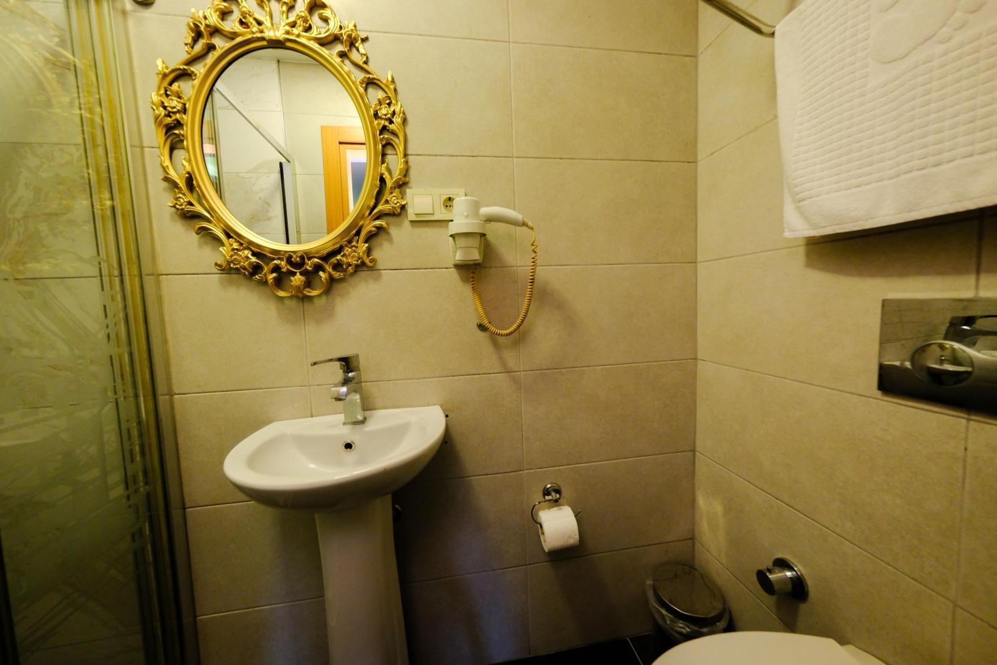 Taksim Celebi Suites อิสตันบูล ภายนอก รูปภาพ