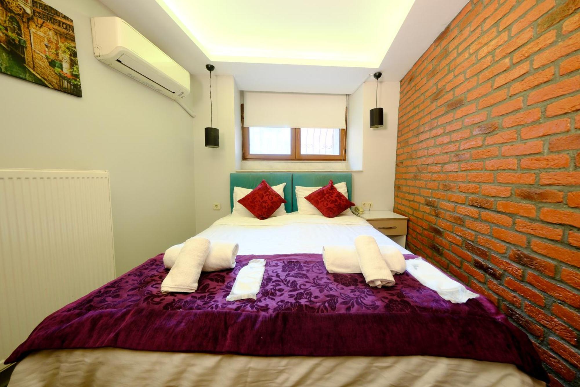 Taksim Celebi Suites อิสตันบูล ภายนอก รูปภาพ